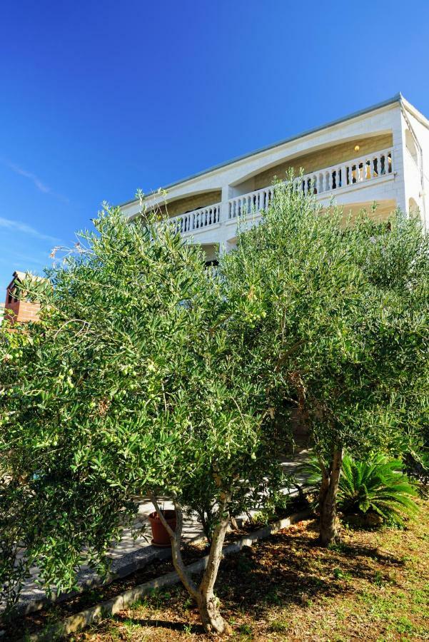 Apartment Villa Bralo Trogir Eksteriør billede